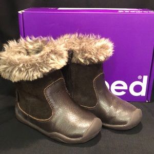Pediped Mia Boots Brown size 6-6.5 US/ 22 EU